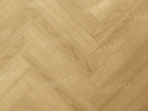 Ламинат Norland - LF303-06 Дуб Лузон Herringbone Elegant (Английская елка) в интерьере